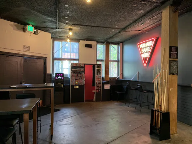 Jolene’s Bar and Restaurant