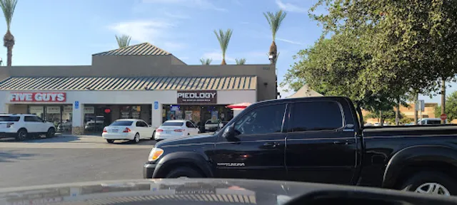 Pieology Pizzeria Hanford Mall