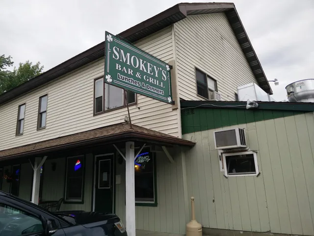 Smokey's Bar & Grill