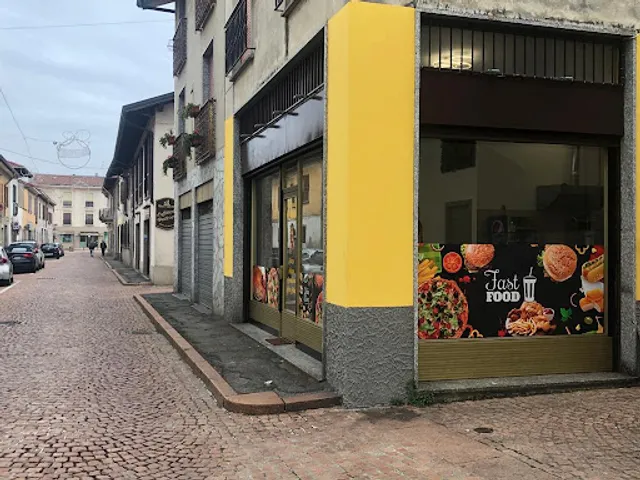 Pizzeria Kebab And The Wizard