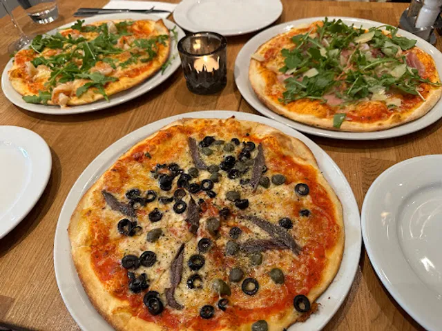 La Trattoria Italiana