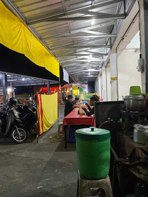 Sop Kaki Kambing & Sate Kambing Sudi Mampir Dalung