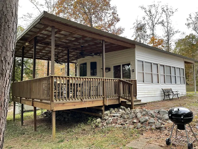 Lakeview Cottages & Marina