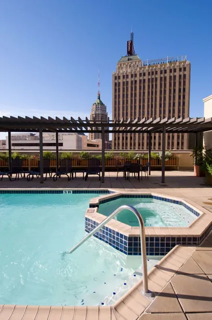 Drury Inn & Suites San Antonio Riverwalk