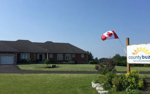 County Buzzz Bed & Breakfast