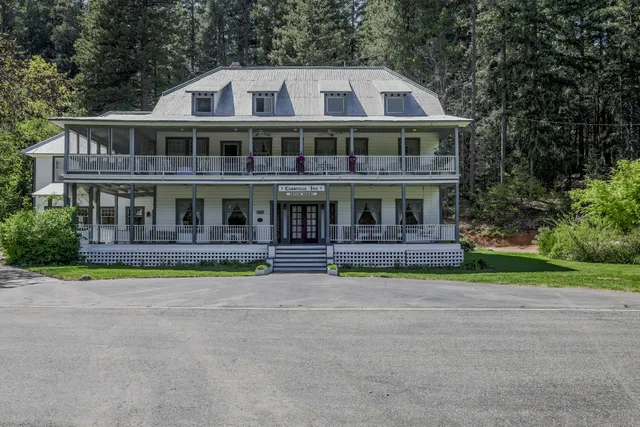 Carrville Inn Resort