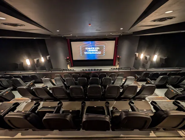 Fifth Avenue Cinemas