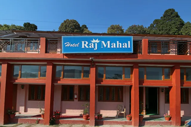 Hotel Rajmahal