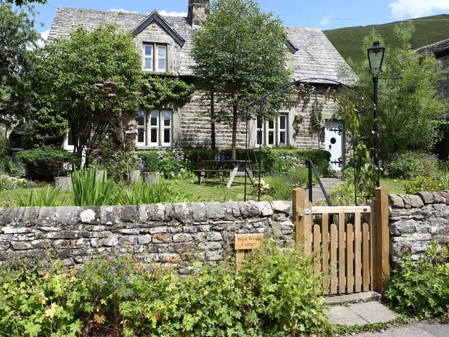 West Winds Cottage B&B