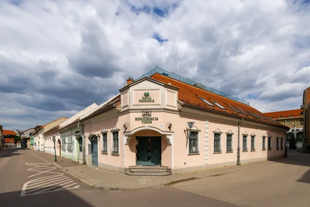 Hotel Pannonia