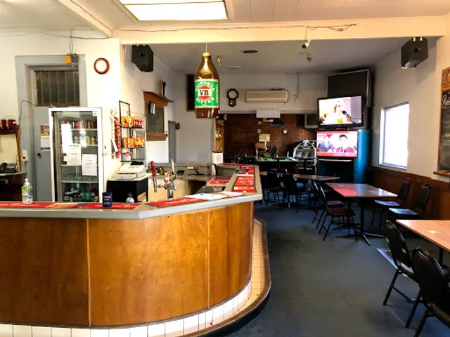 British & American Hotel