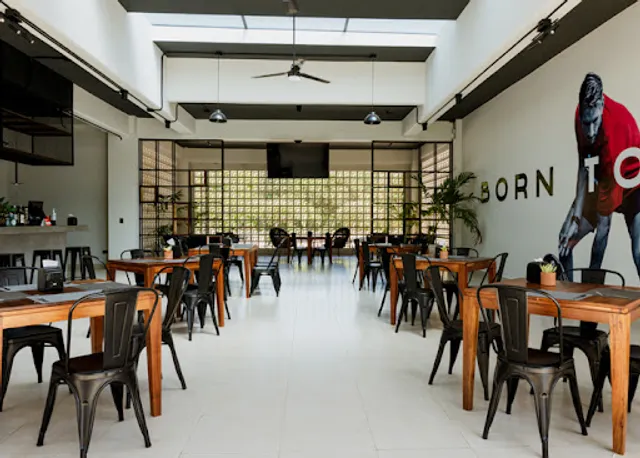 Pizca de Sal Bar & Smoke