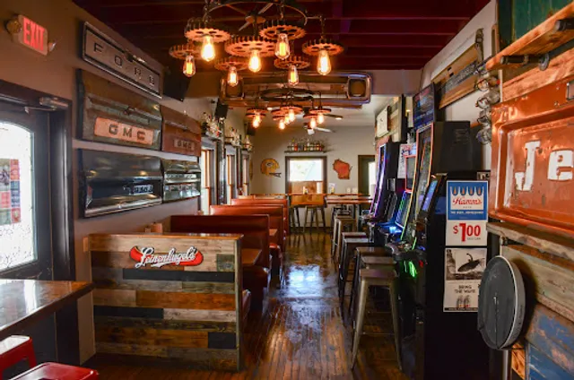 Pourman's Pub & Grill