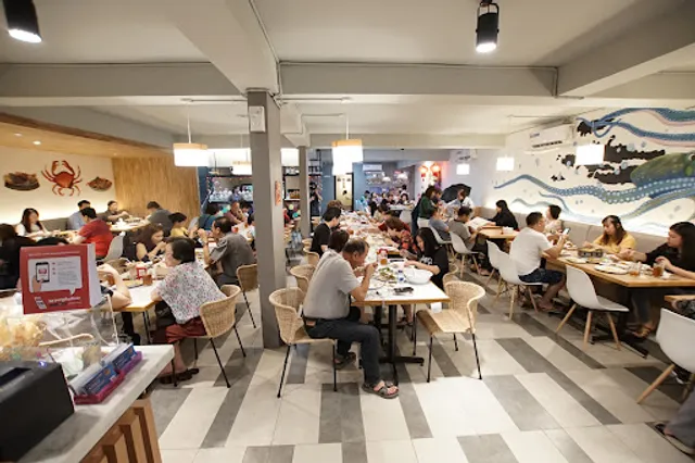 REZEKI SEAFOOD PLUIT