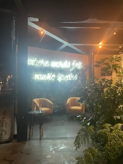 Do Central Piano Bar