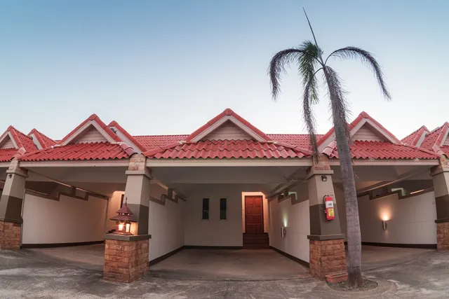 The Resort Hotel, NIDA ROOMS HOTEL