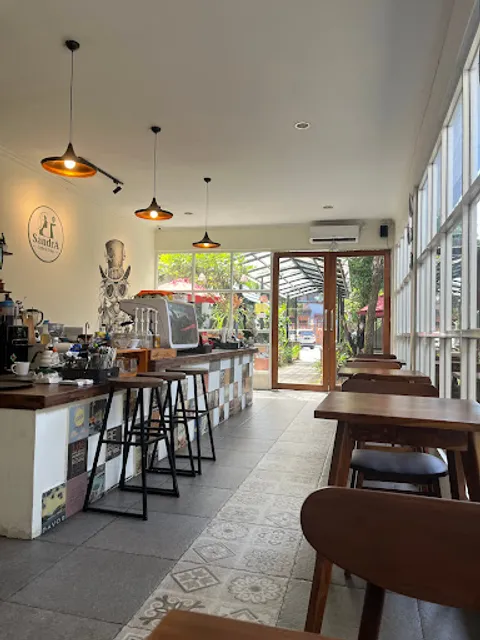 Sandra Coffee & Eatery