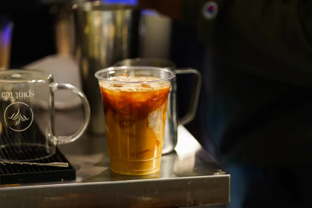 Beow's Books & Brews