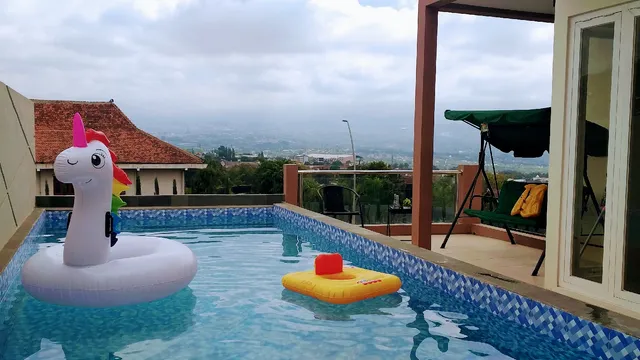 Oemah arma rinjani-2 (infinity pool & wifi)