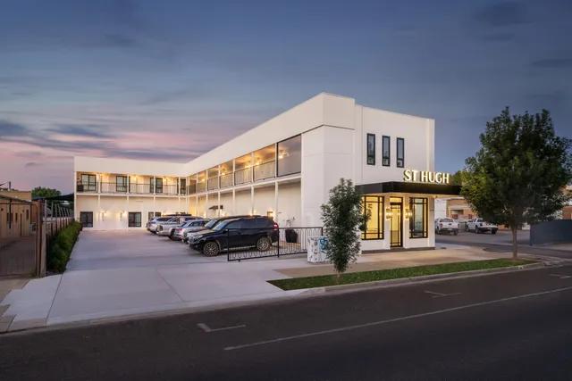 St Hugh Hotel Wagga Wagga