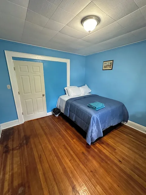 Fidelia Room Fuchsite