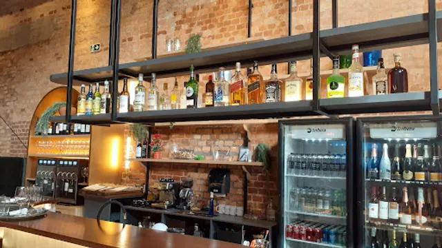 Luginni Vino e Mangiare