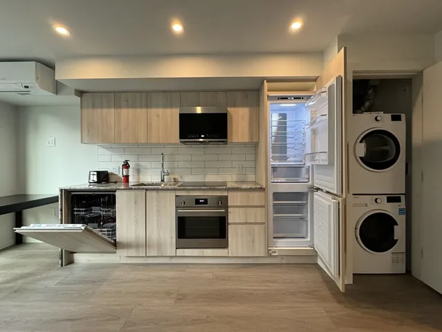 Silverstone Downtown Long-Term stay