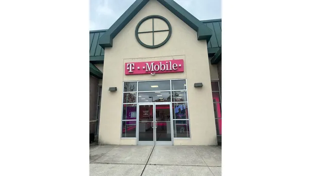 T-Mobile Authorized Retailer