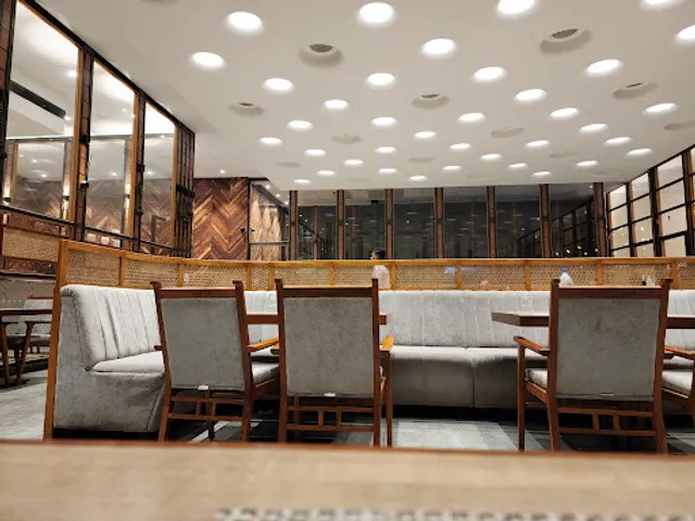 Round The Global Diner