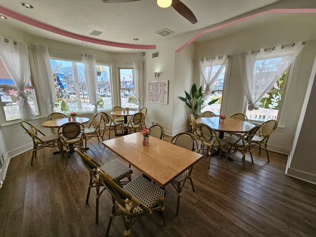 Grandma's Cheese Cafe