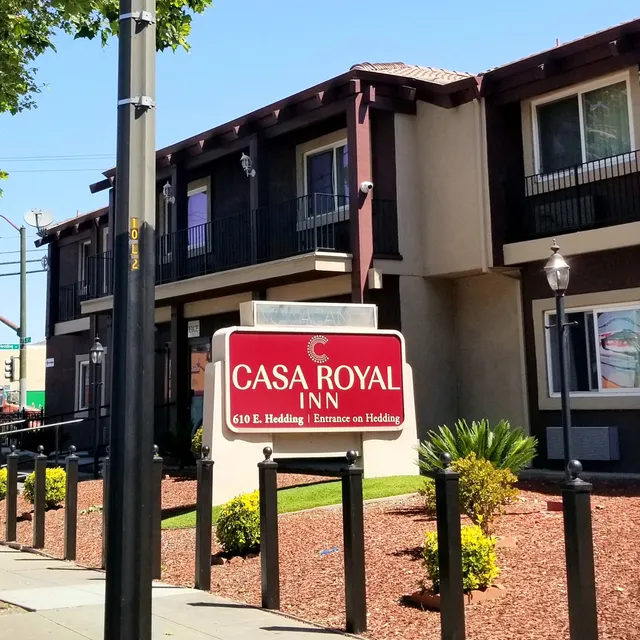 Casa Royal Inn