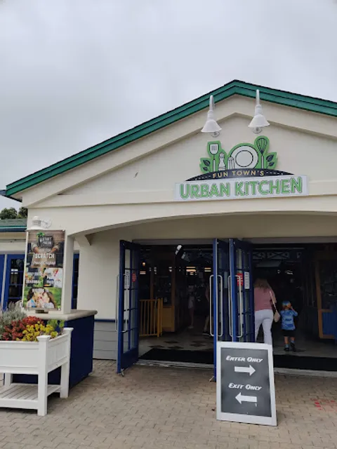 Fun Town's Urban Kitchen