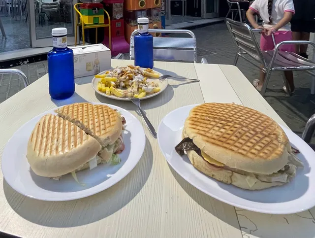 Hamburguesería Pizzería Betty Boop