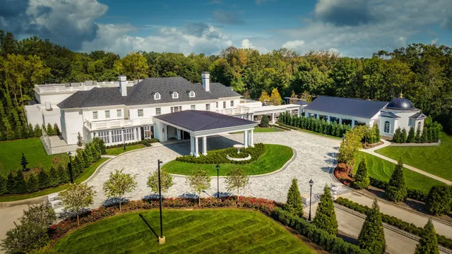 Shadowbrook at Shrewsbury