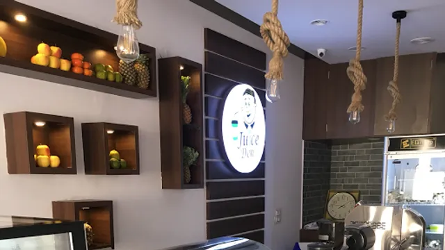 Juice Den