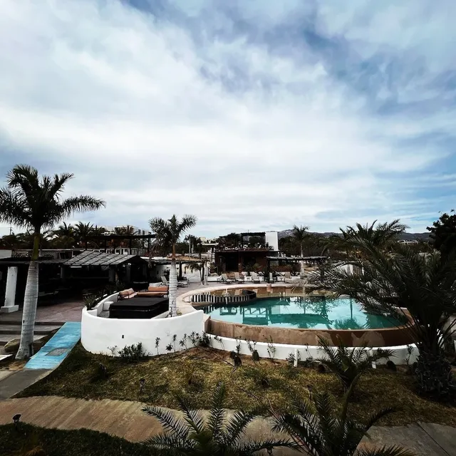 Ventana Blue Hotel & Restaurant.