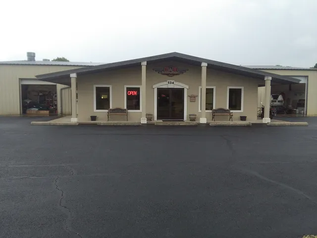 Chip's C & B Body Works