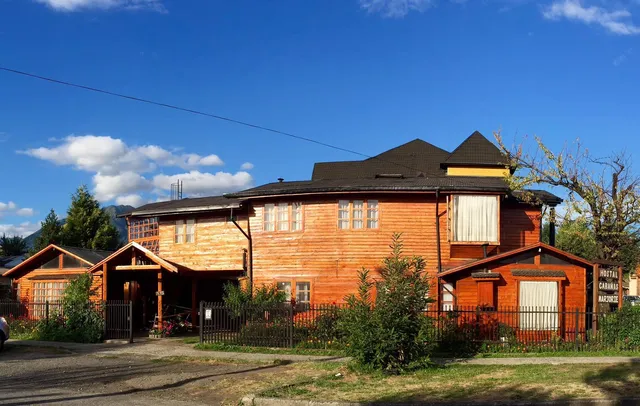 Hostal Y Cabañas Marjorie