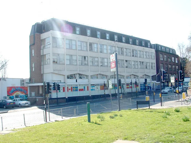 Kensal Green Backpackers