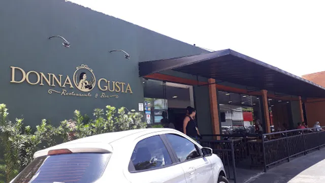 Donna Gusta - Restaurante & Bar
