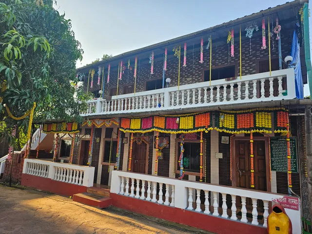 Kokan Safari, Chiveli