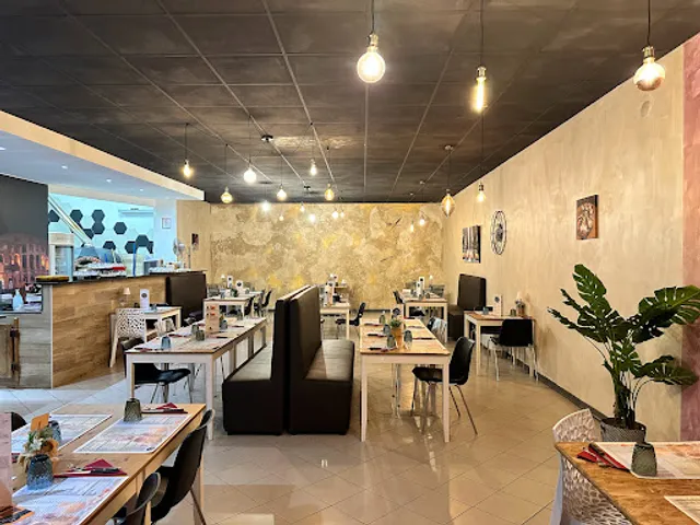 Pizzeria Pinseria Mamma Mia Food Factory