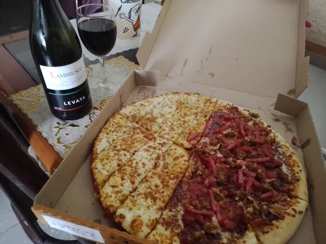 Little Caesars Miguel Alemán