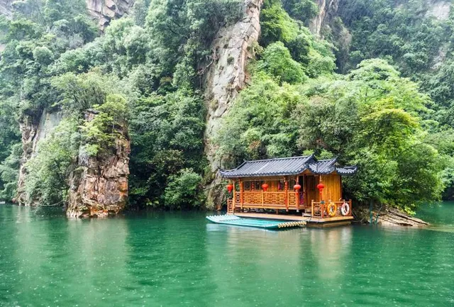 Baofenghu Scenic Area