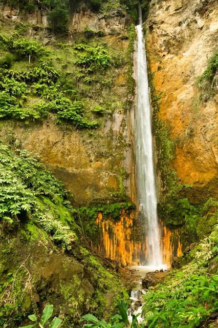 Cascata da Ribeira Quente