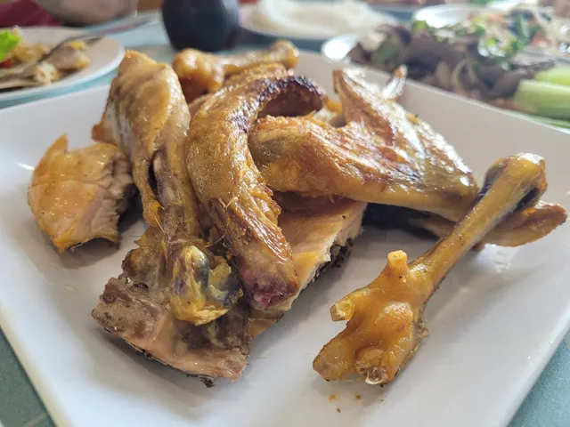 ไก่ย่างเขาสวนกวาง บางเสร่