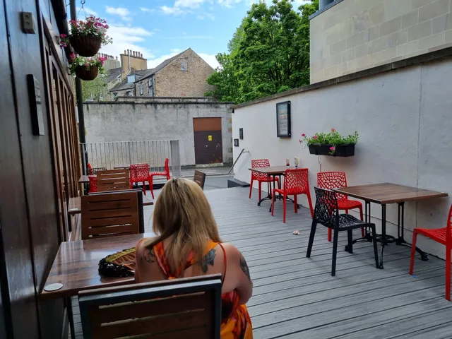 The Sir Richard Owen - JD Wetherspoon