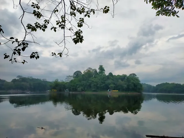 Situ Gede Attractions