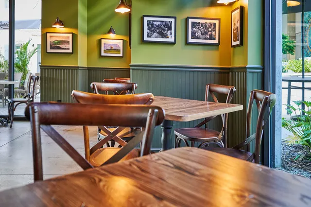 Strandhill Public (Tampa Heights)