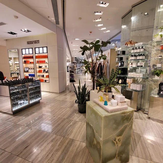 Lane Crawford IFC Mall (Flagship Store)